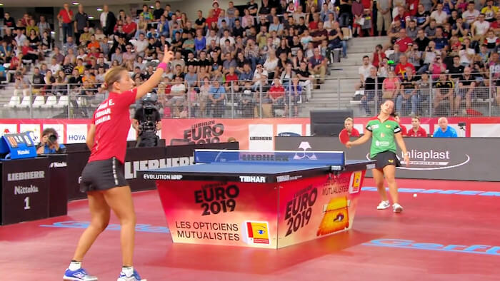 Elizabeta Samara celebrates the winning point
