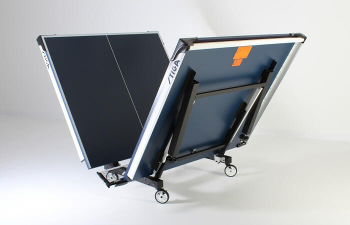 Stiga Tournament Series STS 420 T8524 table tennis table being erected