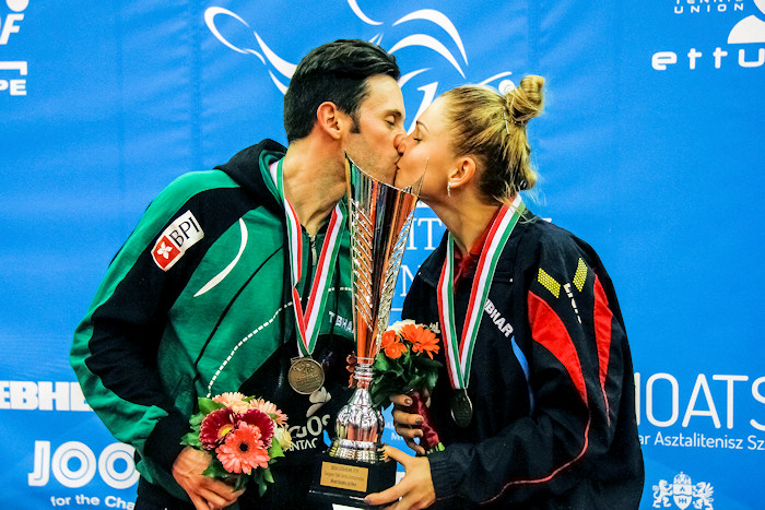 2016 European Championships Mixed Doubles - Husband and wife with trophy