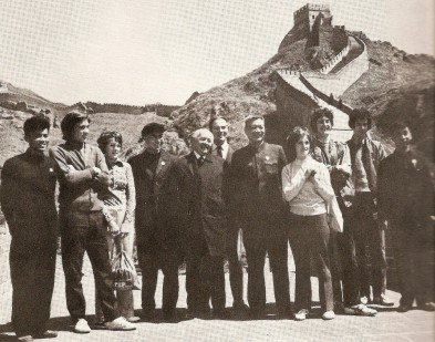 England and China at the Great Wall